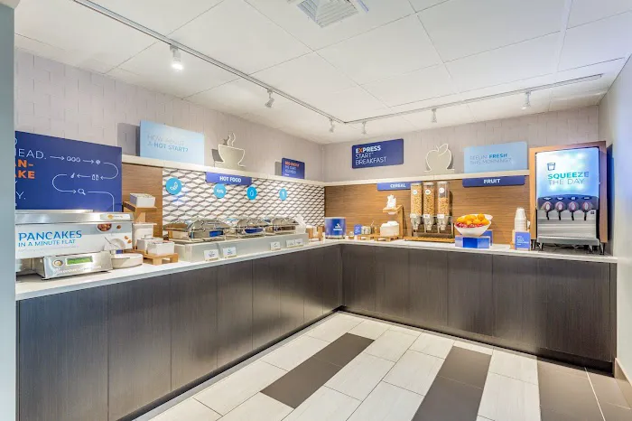 Holiday Inn Express Ramsey-Mahwah by IHG 4