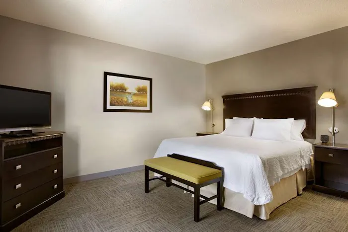Hampton Inn & Suites Mahwah 4