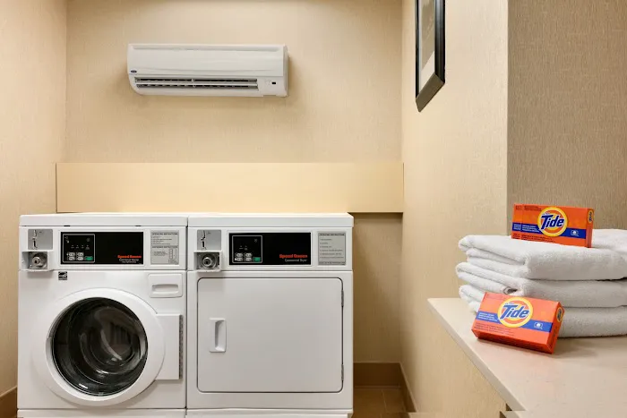 Hampton Inn & Suites Mahwah 4