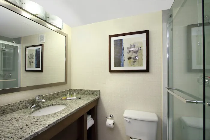 DoubleTree by Hilton Hotel Mahwah 4