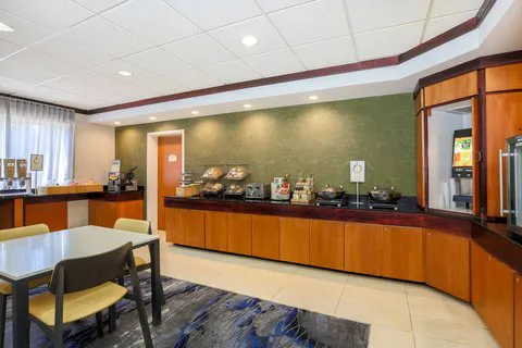 Fairfield Inn & Suites Mahwah 4