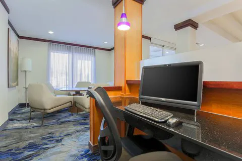 Fairfield Inn & Suites Mahwah 4
