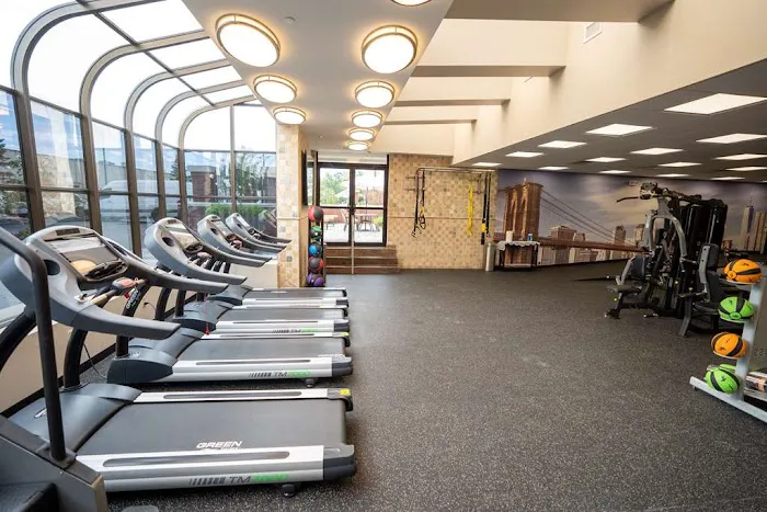 Best Western Plus Fairfield Executive Inn 4