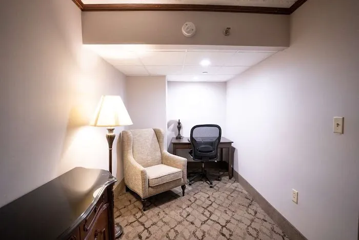 Best Western Plus Fairfield Executive Inn 4