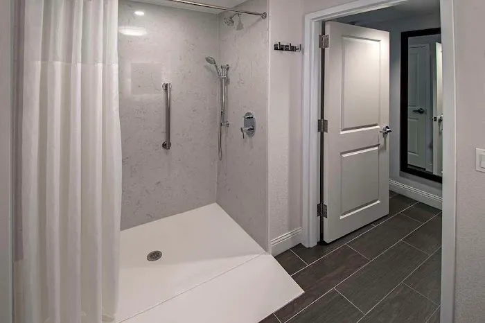 Hampton Inn & Suites Fairfield 4