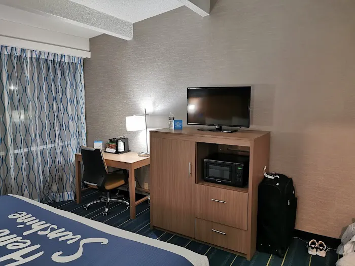 Days Inn by Wyndham Wayne 4