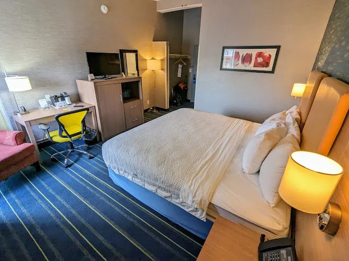 Days Inn by Wyndham Wayne 4