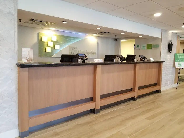 Holiday Inn & Suites Parsippany Fairfield by IHG 5