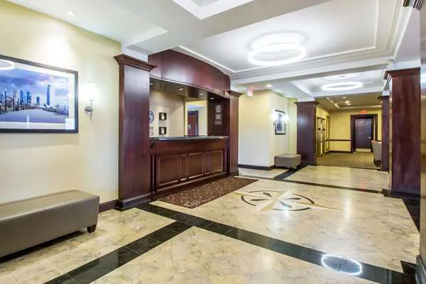Comfort Suites at Woodbridge 4