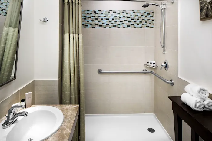 Watt Hotel Rahway, Tapestry Collection by Hilton 4