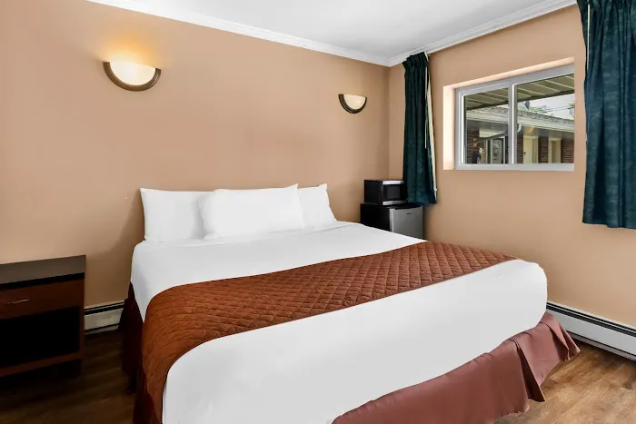 Americas Best Value Inn Avenel Woodbridge 5