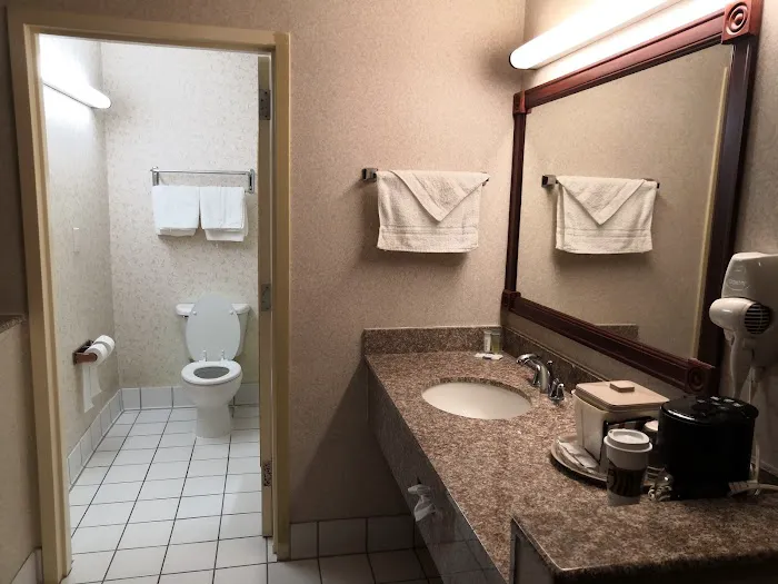 Raritan Hotel 5