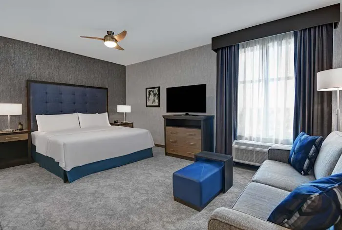 Homewood Suites by Hilton Edison Woodbridge 4