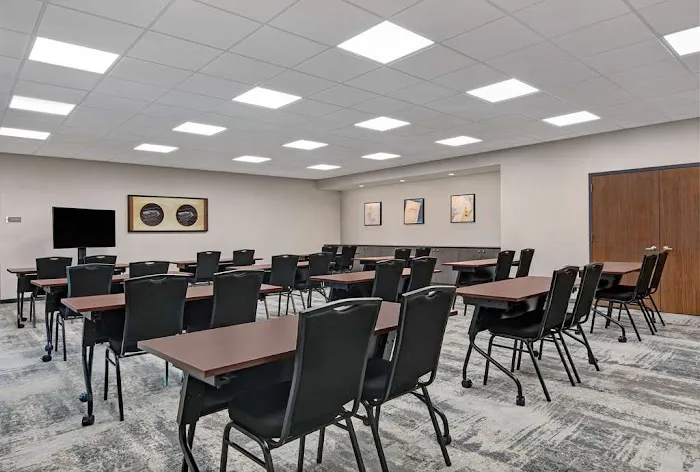 Homewood Suites by Hilton Edison Woodbridge 4