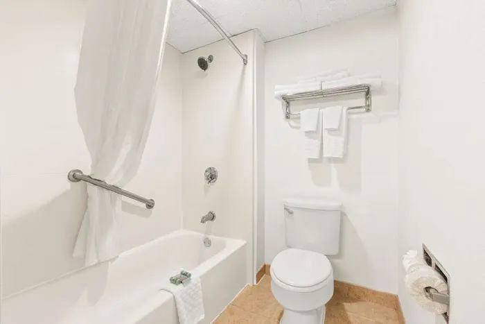 Best Western Hazlet Inn 4
