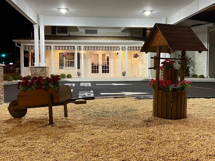 Country Inn of Hazlet 4