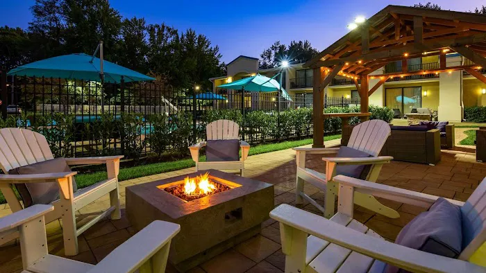 The Hub Middletown: A Best Western Signature Hotel 4