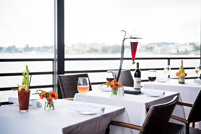 The Oyster Point Hotel 4