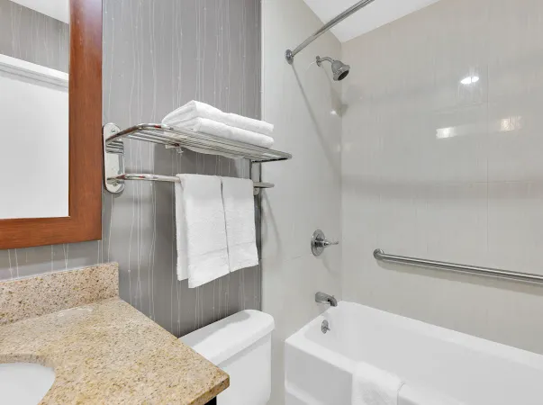 Hollis Hotel 4