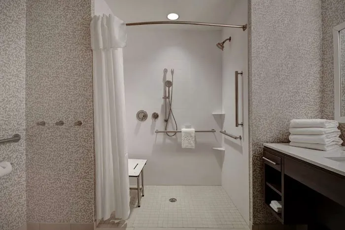 Home2 Suites by Hilton East Hanover 4