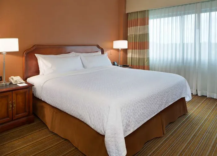 Embassy Suites by Hilton Parsippany 5