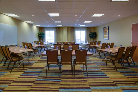 Fairfield Inn & Suites Edison-South Plainfield 4