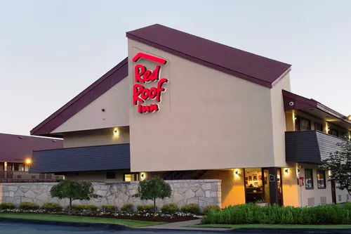 Red Roof Inn Edison 4