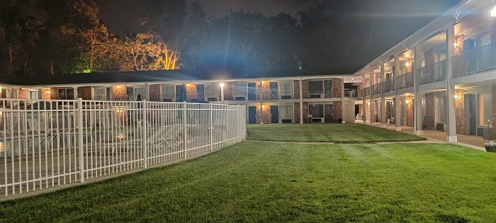 Crystal Inn 4