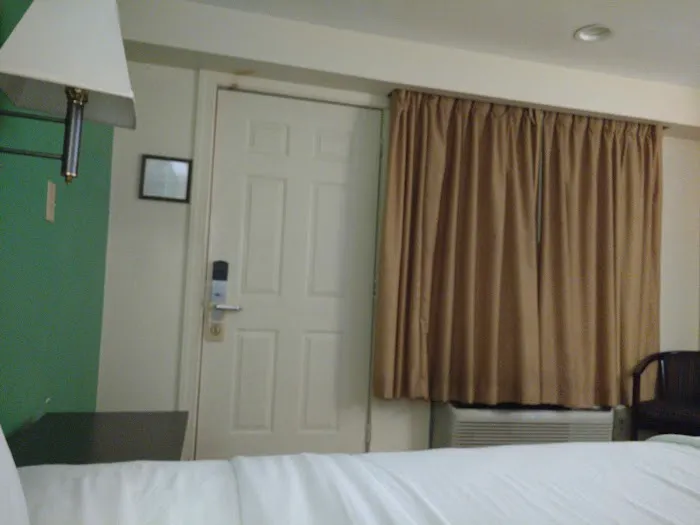 Crystal Inn 4