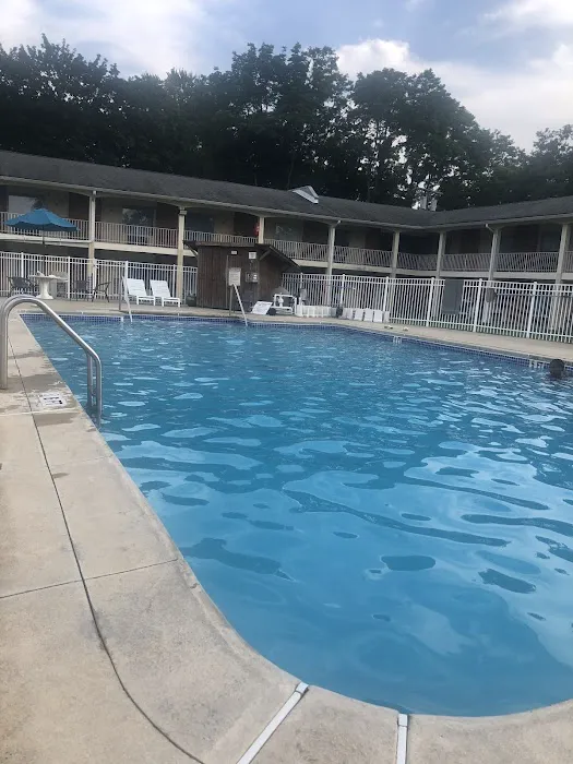 Crystal Inn 4