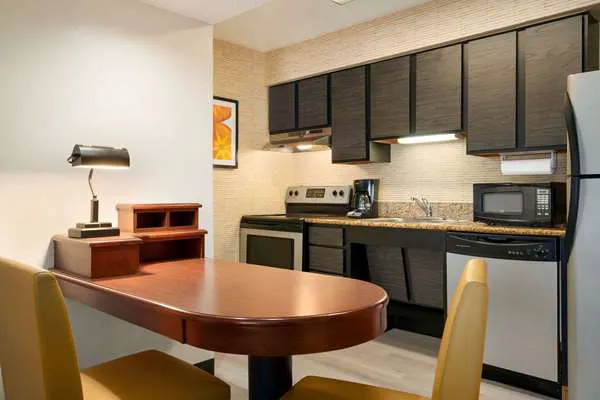 Hawthorn Suites by Wyndham Tinton Falls 4