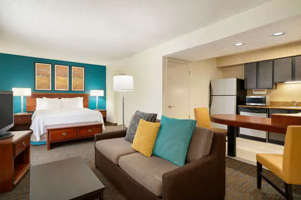 Hawthorn Suites by Wyndham Tinton Falls 4
