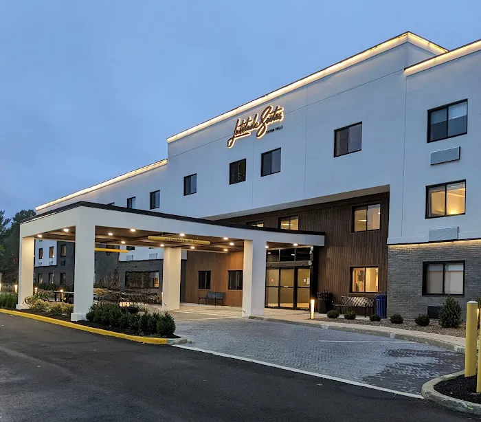 Latitude Suites Tinton Falls Eatontown,BW Premier Collection 4