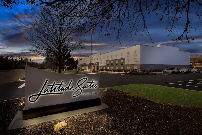 Latitude Suites Tinton Falls Eatontown,BW Premier Collection 4