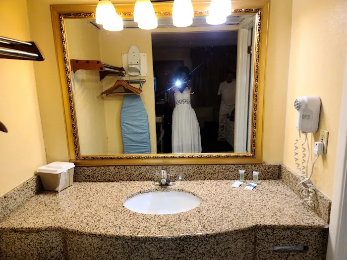 Red Roof Inn Tinton Falls - Jersey Shore 4