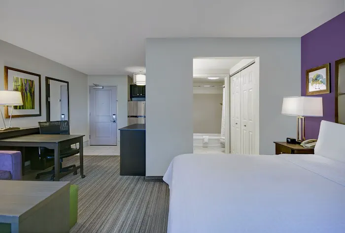 Homewood Suites by Hilton Eatontown 4