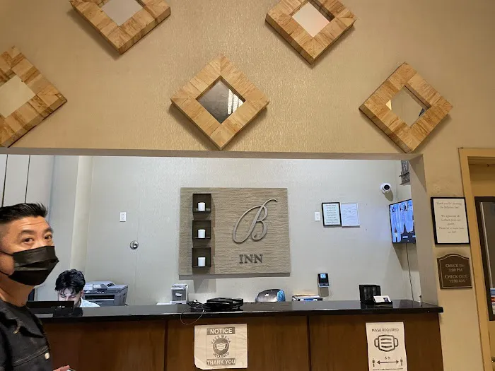Bellerose Inn 4
