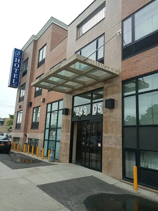 Bellerose Inn 4