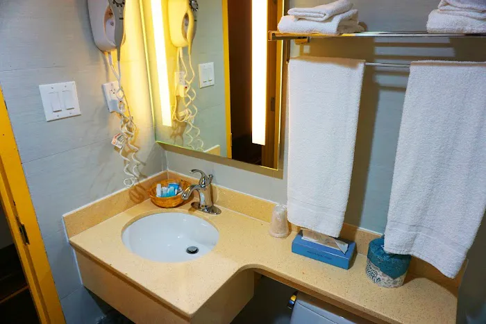 Floral Park Motor Lodge 4