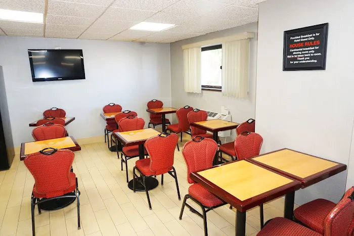 Floral Park Motor Lodge 4