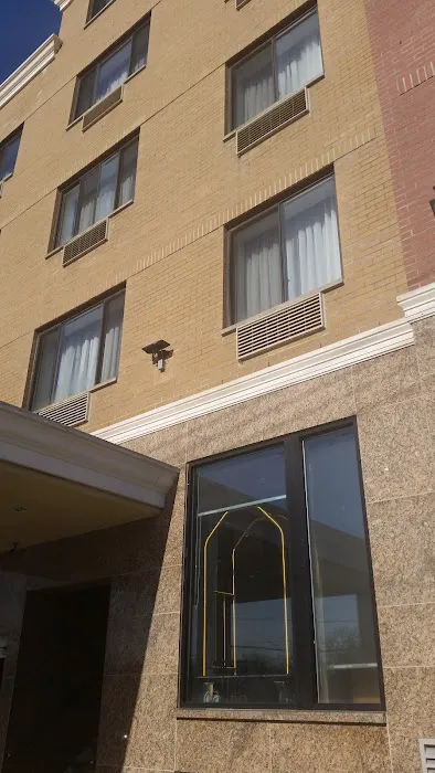 Paramount Inn 4