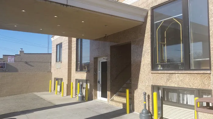 Paramount Inn 4