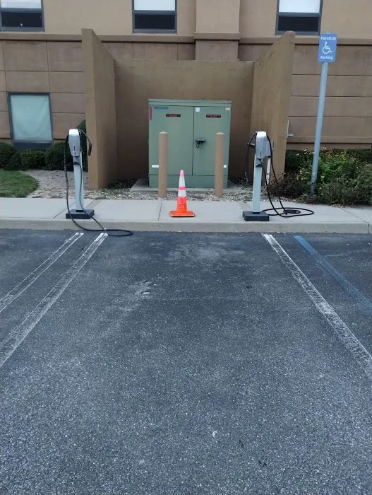 Hampton Inn Garden City Long Island 4
