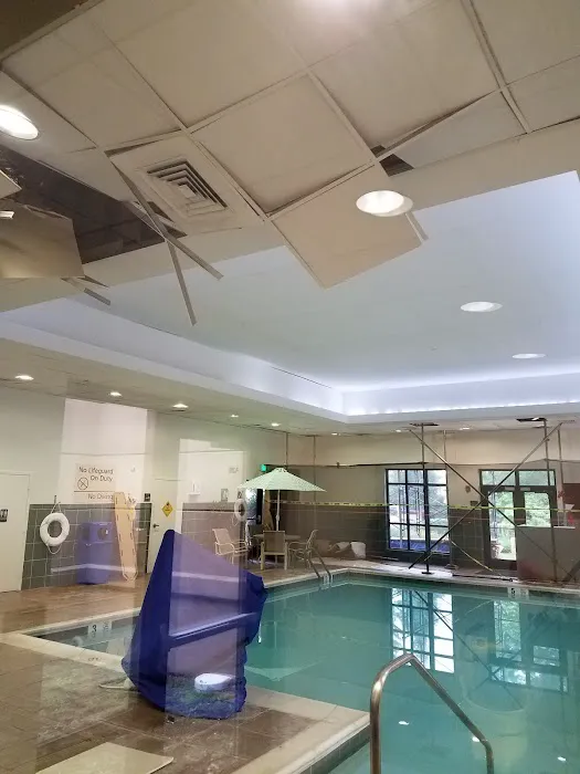 Hampton Inn Garden City Long Island 4