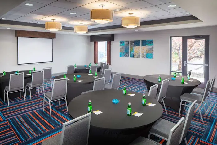 Hampton Inn Garden City Long Island 4