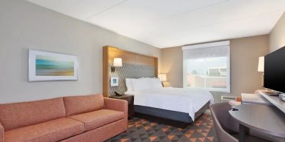 Holiday Inn Westbury-Long Island by IHG