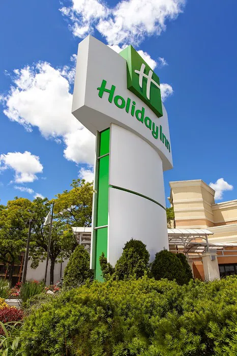 Holiday Inn Westbury-Long Island by IHG 4