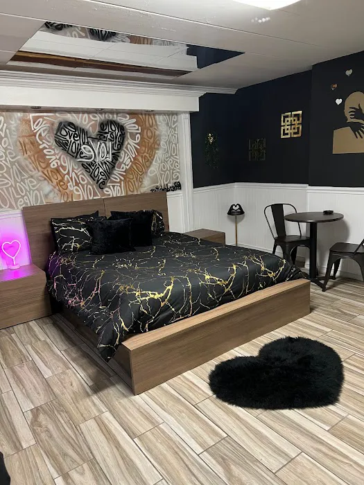 Pines Motor Lodge 4