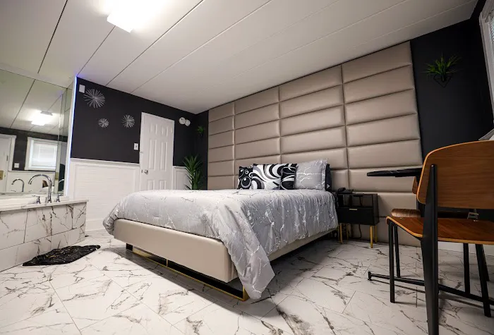 Pines Motor Lodge 4
