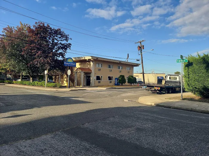 Days Inn by Wyndham Long Island/Copiague 4